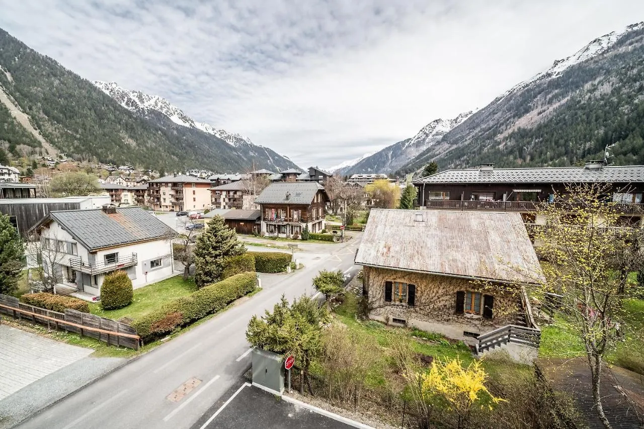 Kalmia Chamonix - By Emerald Stay France